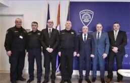 <strong>RADNI SASTANAK DIREKTORA SLUŽBE ZA POSLOVE SA STRANCIMA SA PREDSTAVNICIMA MINISTARSTVA UNUTRAŠNJIH POSLOVA REPUBLIKE HRVATSKE</strong>