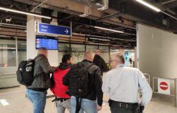 <strong>SLUŽBA ZA POSLOVE SA STRANCIMA NASTAVLJA PRISILNA UDALJENJA  IREGULARNIH MIGRANATA U BANGLADEŠ</strong>