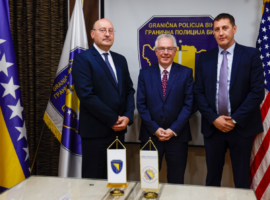 Zamjenik direktora SPS Mirsad Buzar, Ambasador SAD-a u BiH Michael Murphy i direktor GP BiH Mirko Kuprešaković održali sastanak